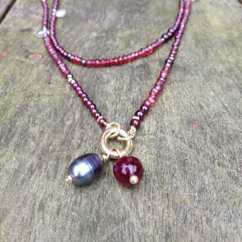Granaat collier